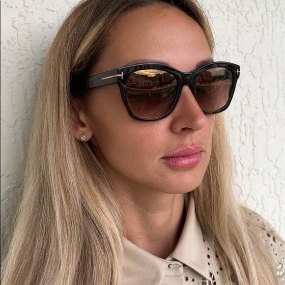 New, Tom Ford sunglasses Lauren-02 TF614 52F Sunglasses Authentic - Picture 1 of 10